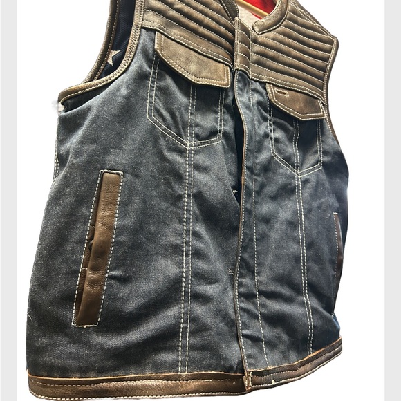 First Manufacturing Custom made vest Large - Picture 4 of 4